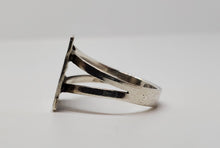 Load image into Gallery viewer, we are silver buyers and gold buyers in San Diego, get the best price with us.