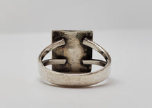 Load image into Gallery viewer, we are silver buyers and gold buyers in San Diego, get the best price with us.